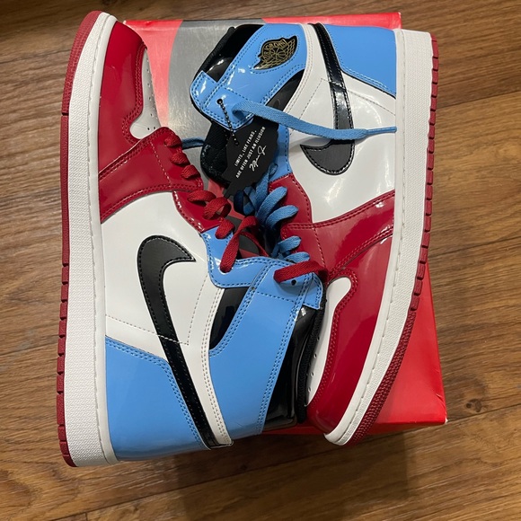 Air Jordan 1 High Fealess - Picture 1 of 5